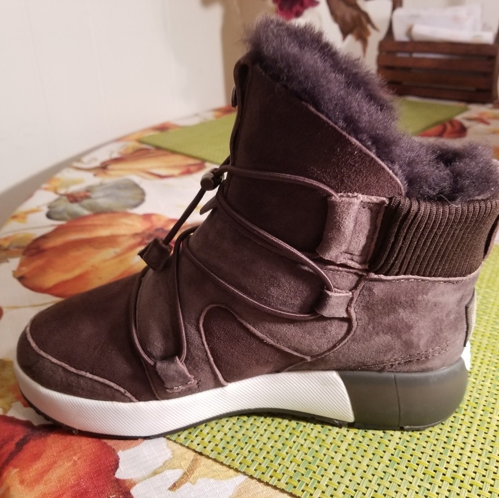 Au&Mu sheepskin cross elastic short ankle boots